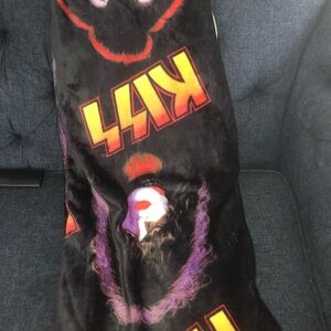 🎸 KISS rock band throw blanket